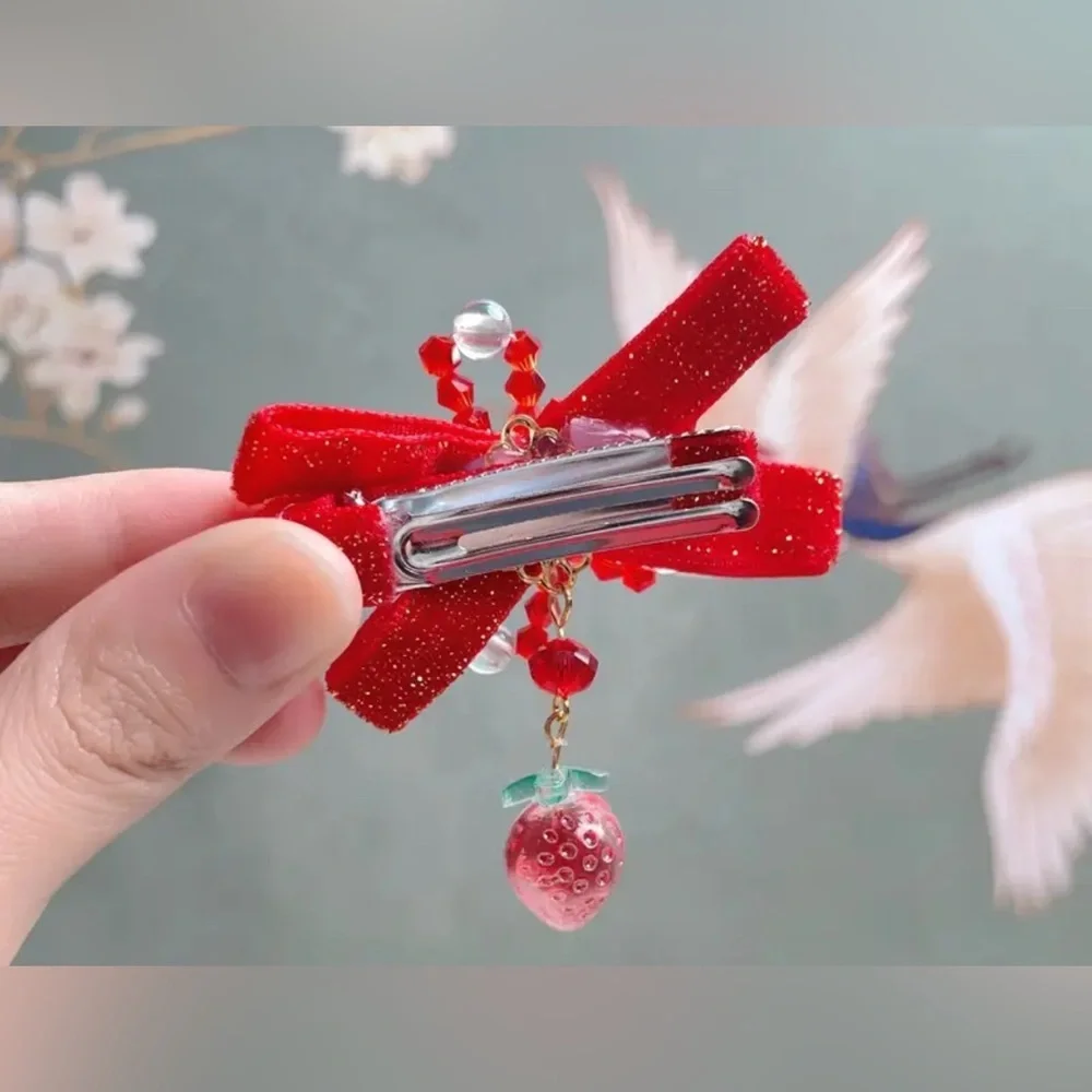 N/A elegant red